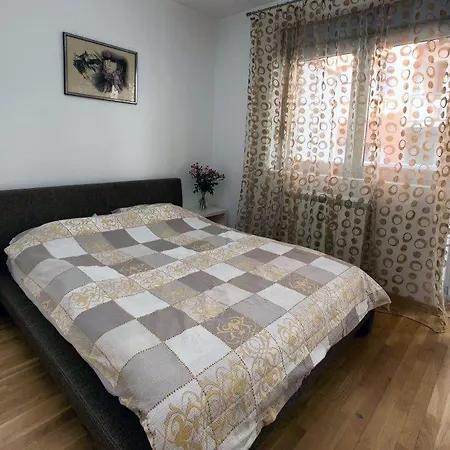 32 Belgrade
